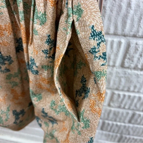 Never a Wallflower Cynthia Dress Smocked Waist Puff Sleeve  display picture 2